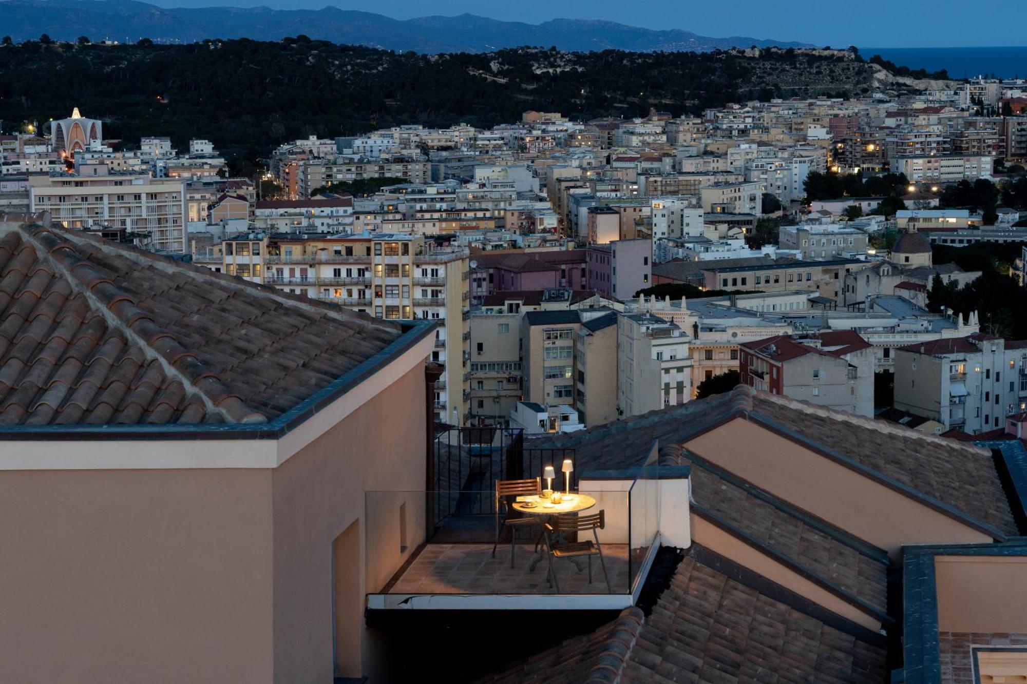 Palazzo Boyl 1840 Hotel Cagliari Bagian luar foto